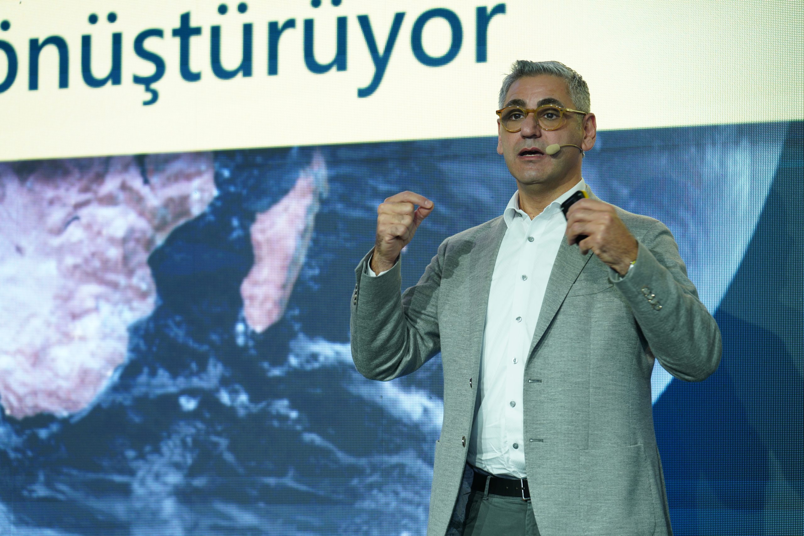 Microsoft Turkiye Genel Muduru Levent Ozbilgin 2 scaled