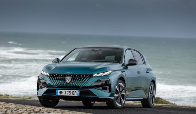 YENİ-PEUGEOT-308