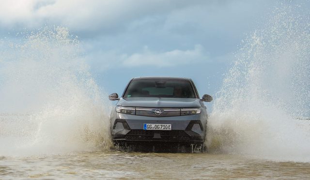 Yeni Opel Grandland Elektrik AWD-4